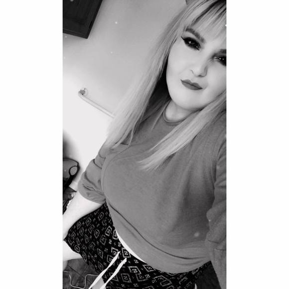 Meet your Posher, Kylee-jo - Picture 1 of 1